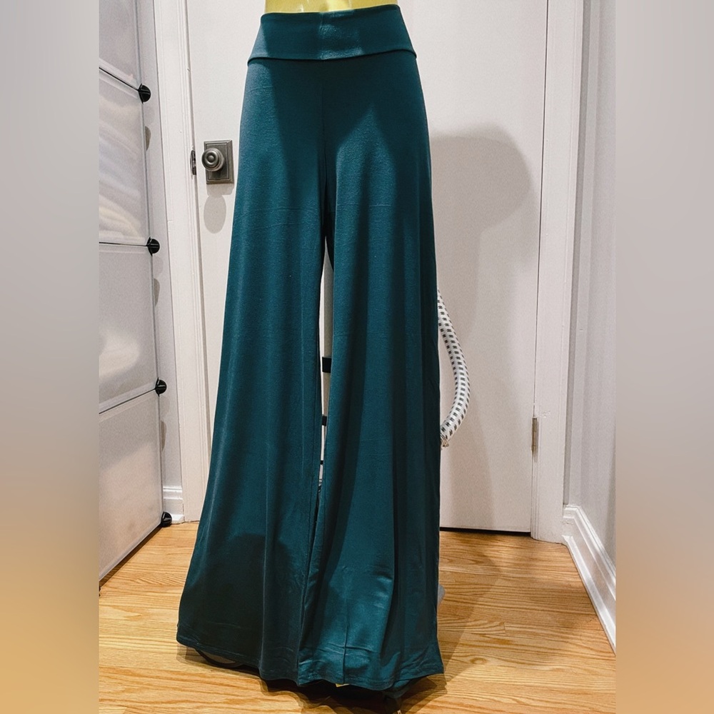Clearance 💯NWT ** Palazzo Pants Spandex Wide Leg